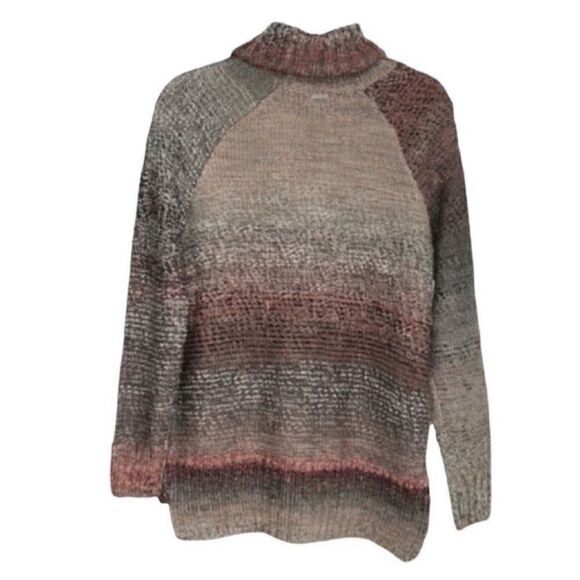 PrAna Autumn Rein Wool Blend
Oversized Turtleneck Sweater(Size XS) - Picture 4 of 9